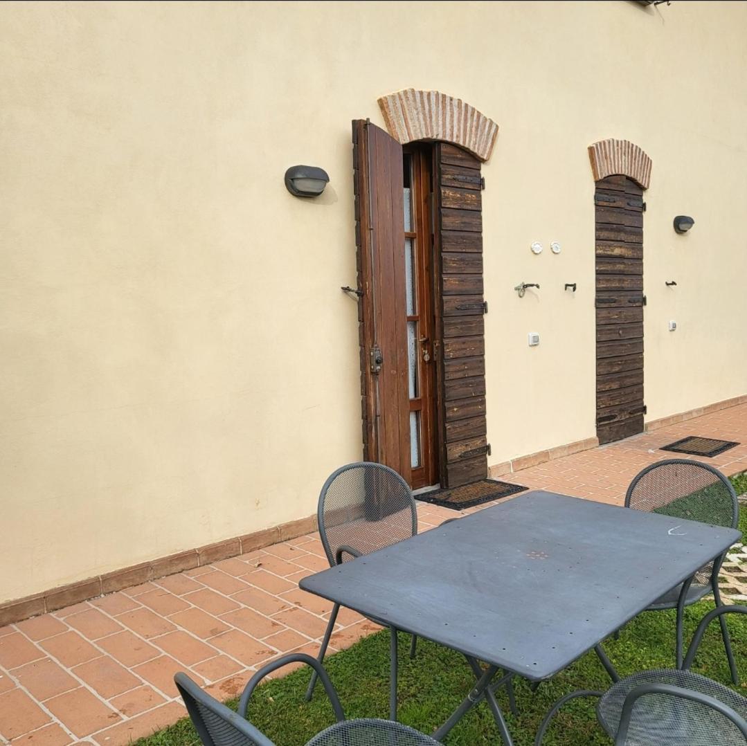 Agriturismo Casalta Gubbio Luaran gambar